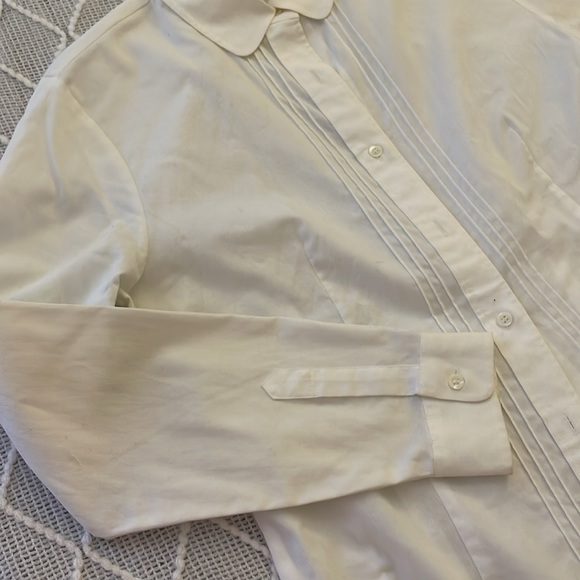 all season cotton shirt 
Long sleeve
Cute round collar
Waist curve line on back - Picture 2 of 3